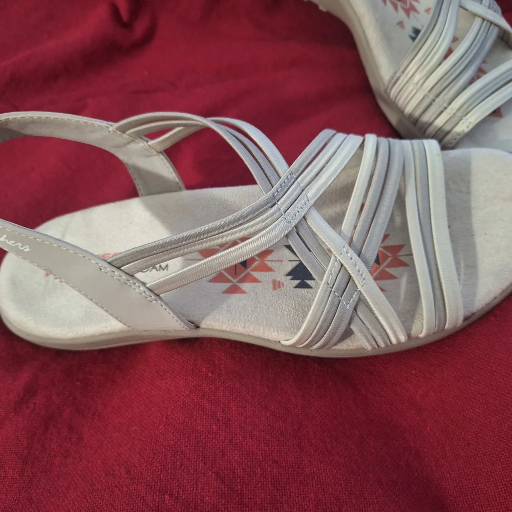 Skechers Cream Sandals with Slingback Straps - Picture 2 of 5